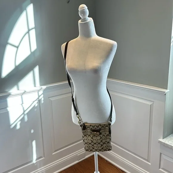 Coach Monogram Crossbody - Picture 1 of 7